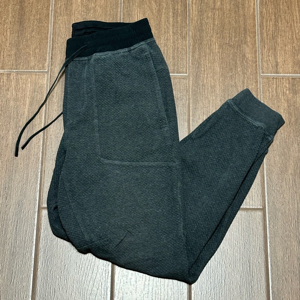 Lululemon Mens Black Joggers